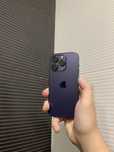 iPhone 14 Pro Deep Purple — Босс в фиолетовом костюме