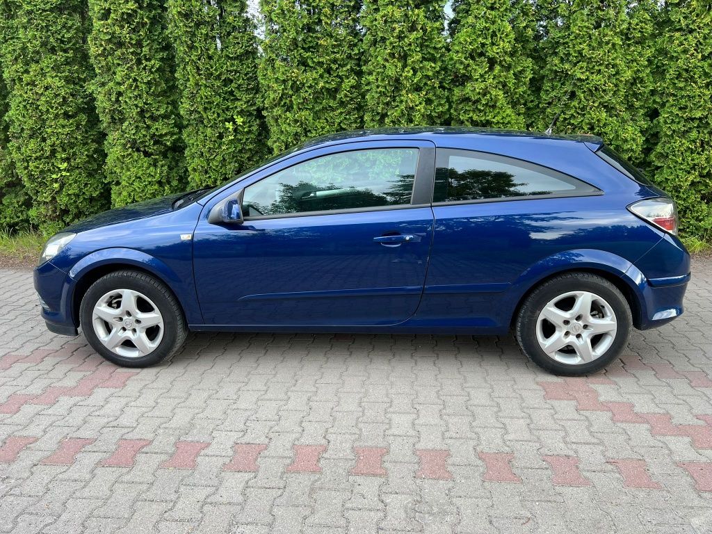 Opel Astra GTC 1.4-90KM 2008Rok Zarejestrowane