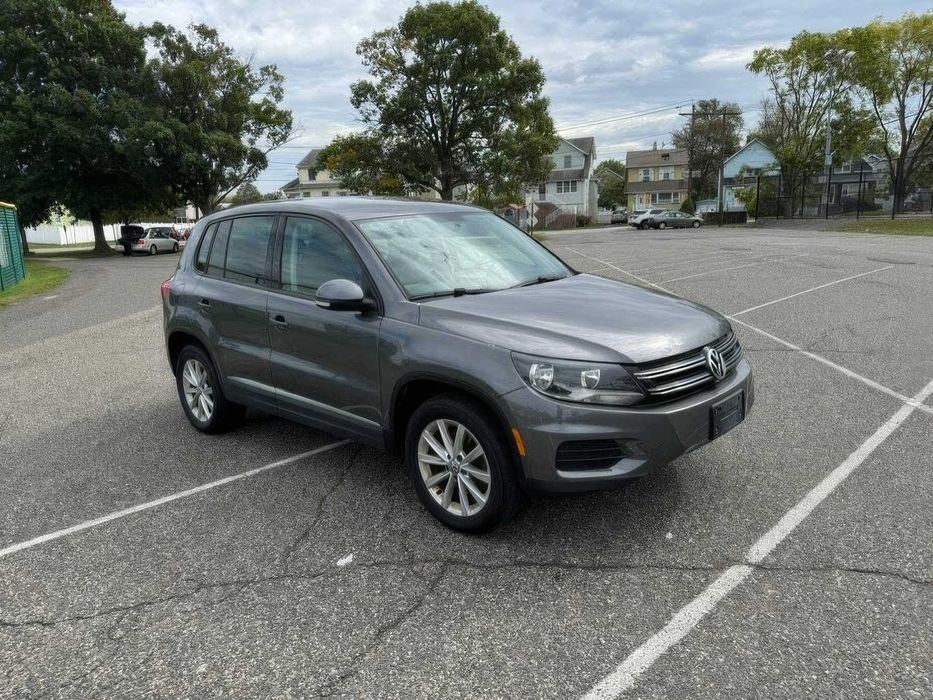 Volkswagen Tiguan SE 4Motion      2014