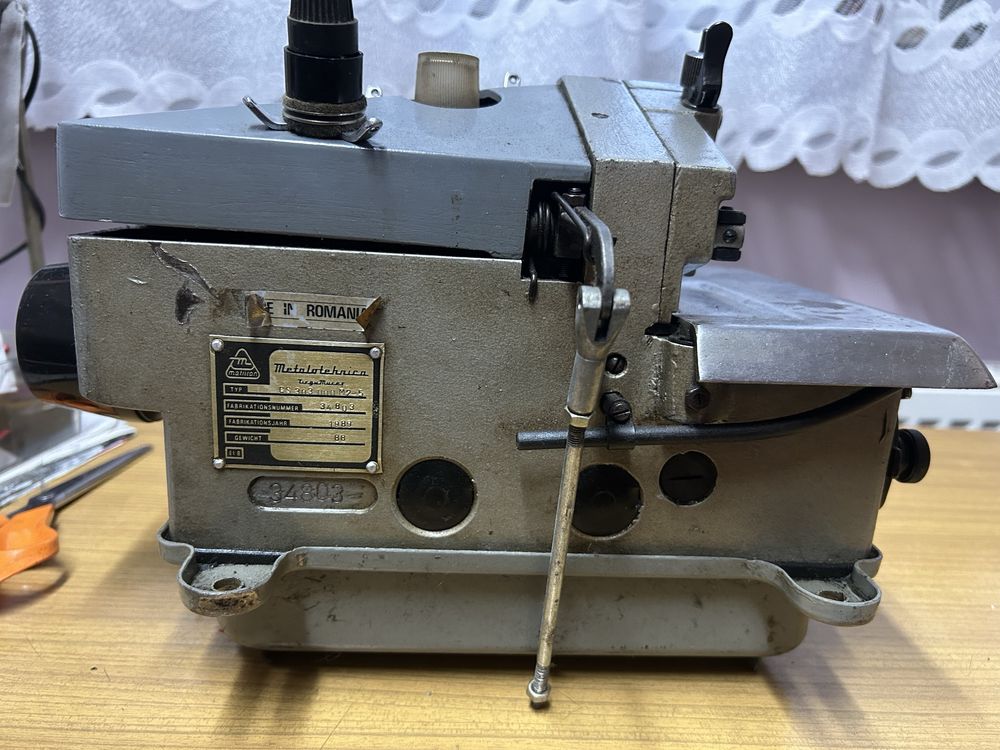 Maszyna do szycia overlock