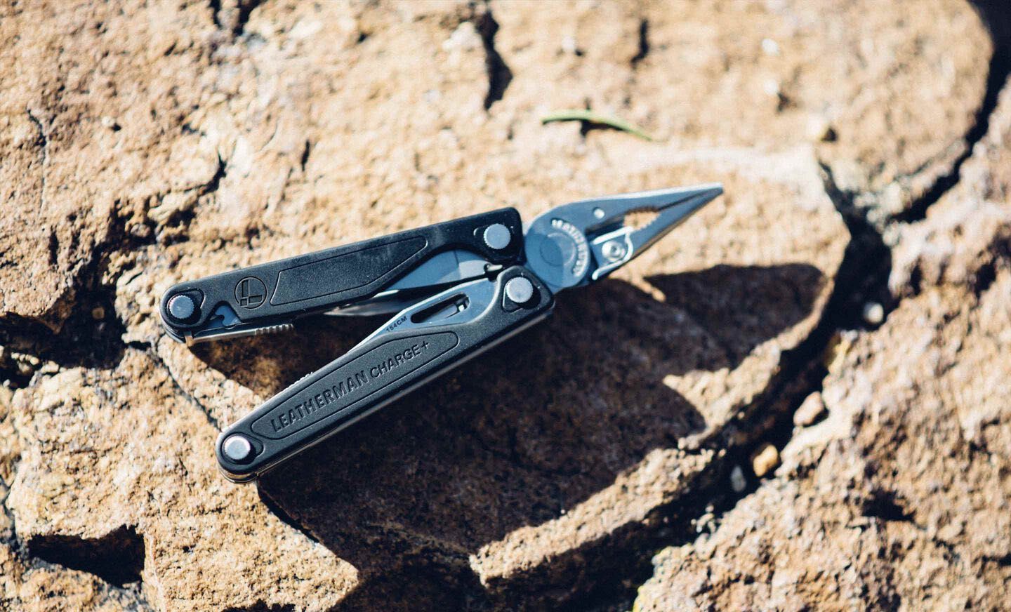 Мультитул Leatherman Charge Plus, синтетичний чохол 832516