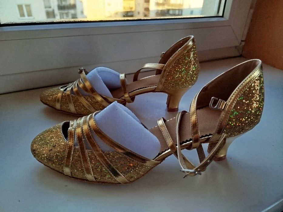 Damskie wygodne złote buty do tańca latynoskiego tango obcas 5cm r. 41
