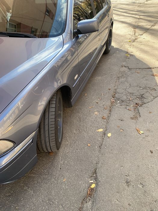 Bmw E39 не фарбована