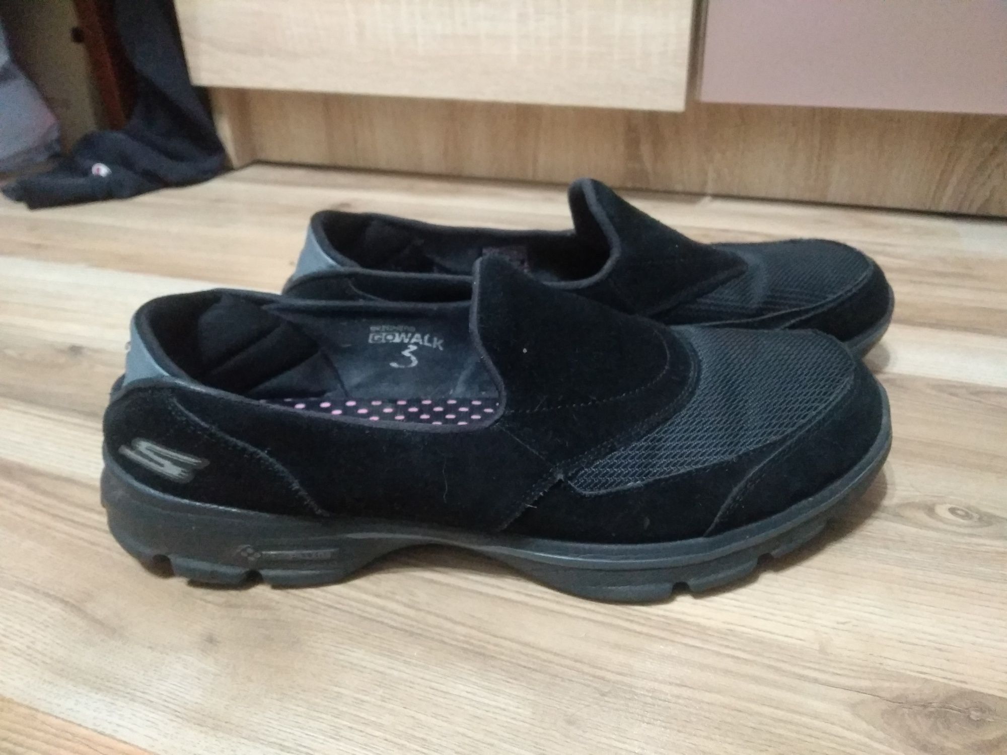 Макасини марки  Skechers