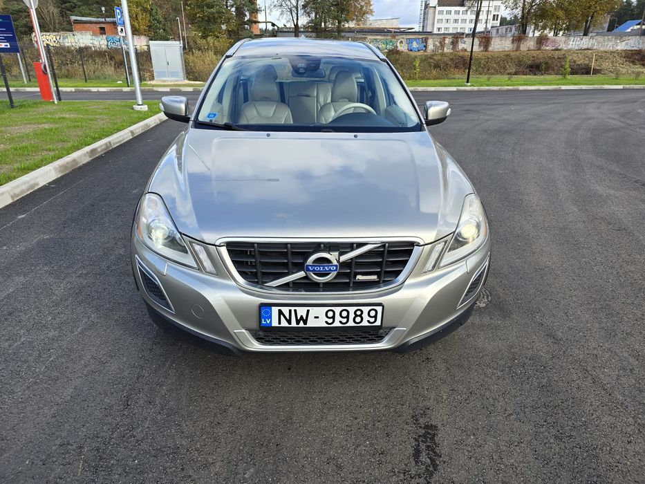 Volvo XC60 під розмитнення