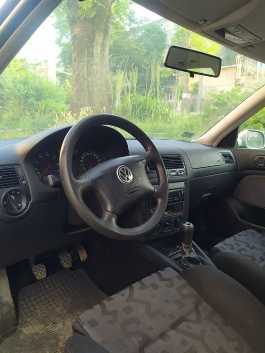 Volkswagen golf 4