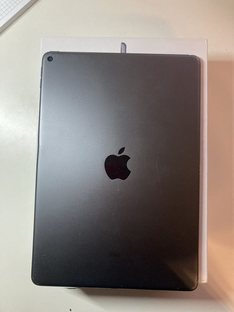 Apple iPad Air (2019) 256GB Wi-Fi Gwiezdna szarość