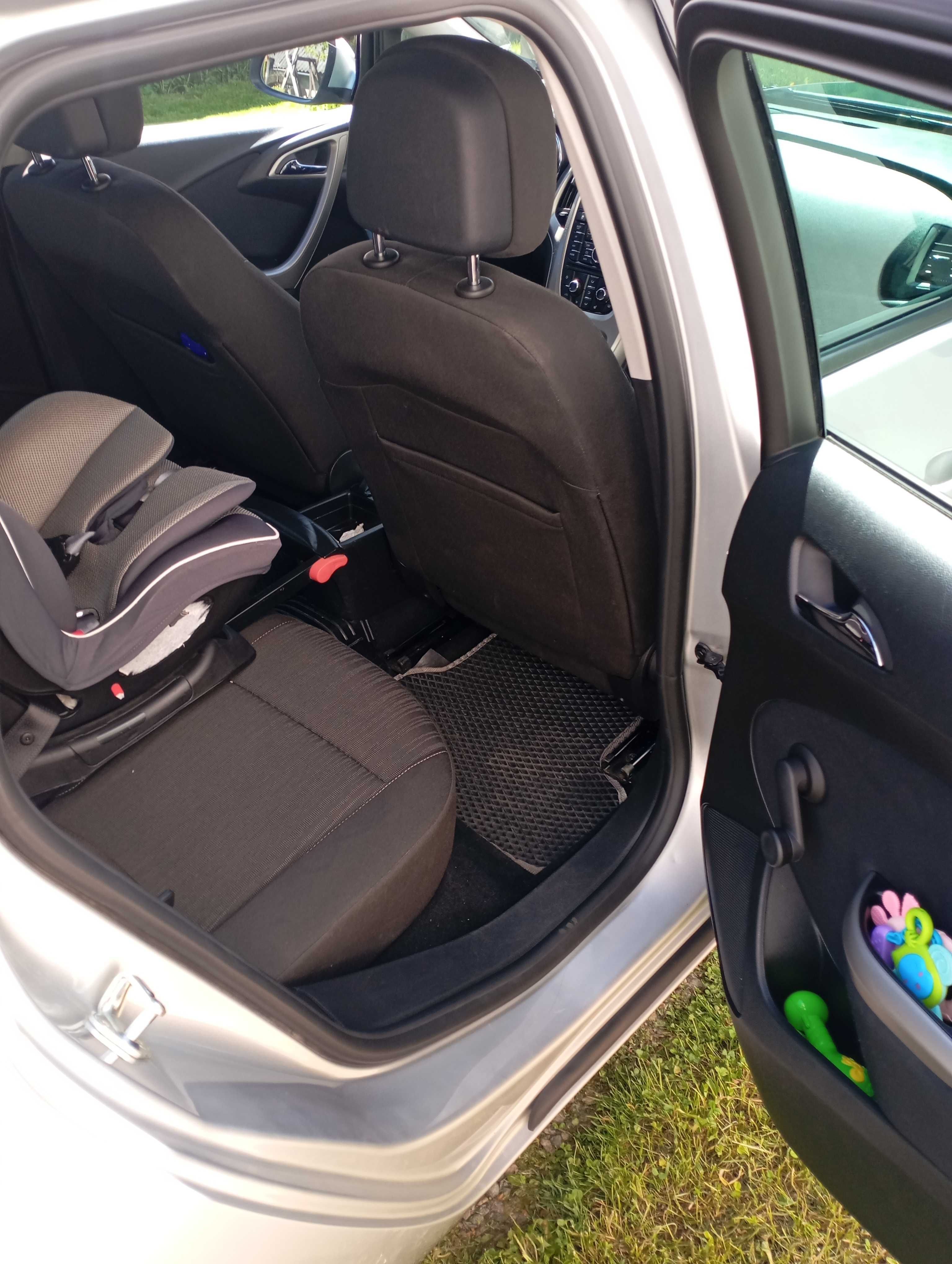 OPEL Astra j універсал