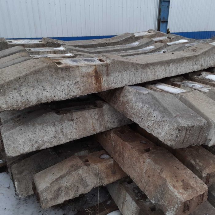 продам шпалы ж/б под жд рельс глубокие Ш-1, есть крепления