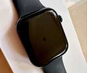 Apple Watch 8 45mm Midnight komplet + dodatki