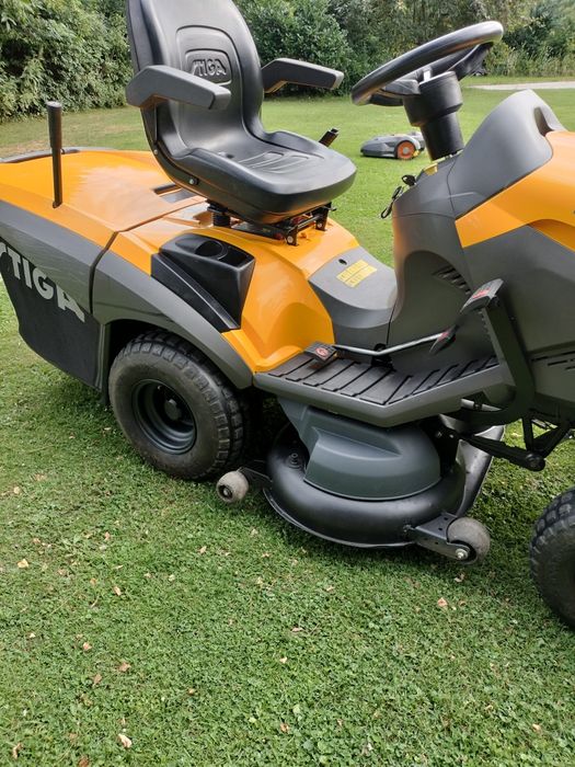 Kosiarka traktorek Stiga Estate 7102 HWSY