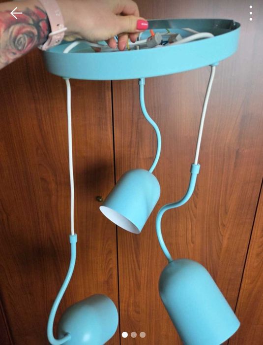 Lampa sufitowa niebieska