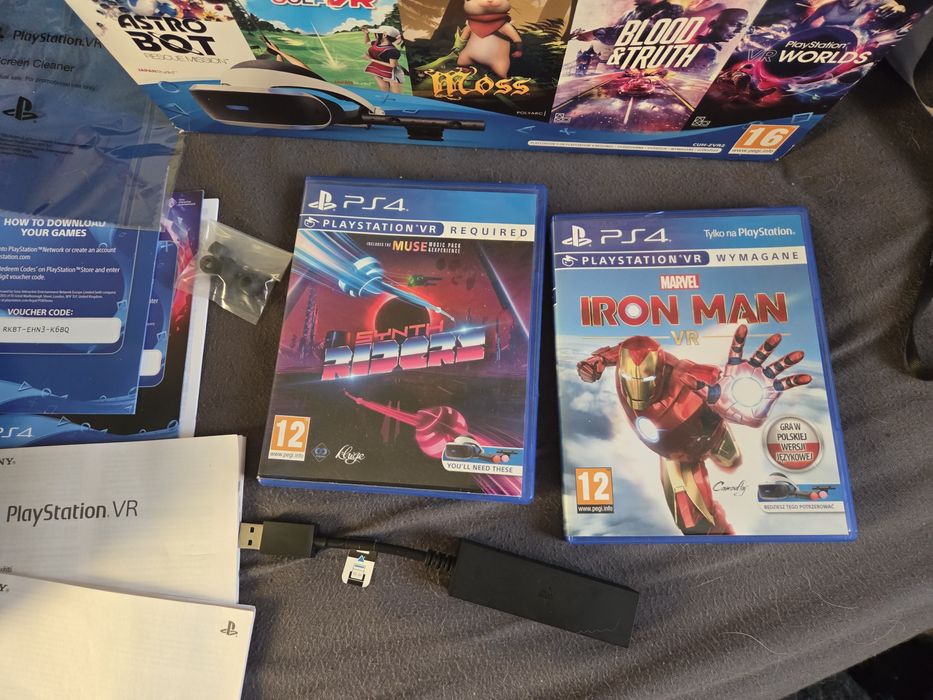Vr PlayStation 4 z przejściówką na ps5 oraz 2 grami