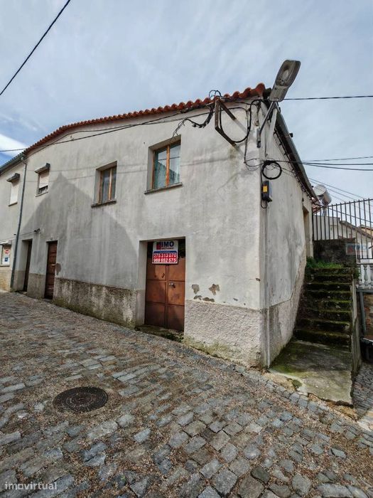 Moradia p/ Recuperar - Ferro - 10 min da Covilhã