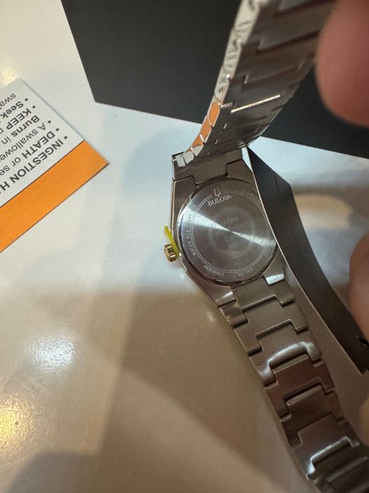 Bulova 98L323 -ніжний two-tone. Перламутр, 29 мм. Оригінал! Розпродаж!