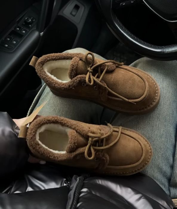 Зимові кросівки уггі на хутрі