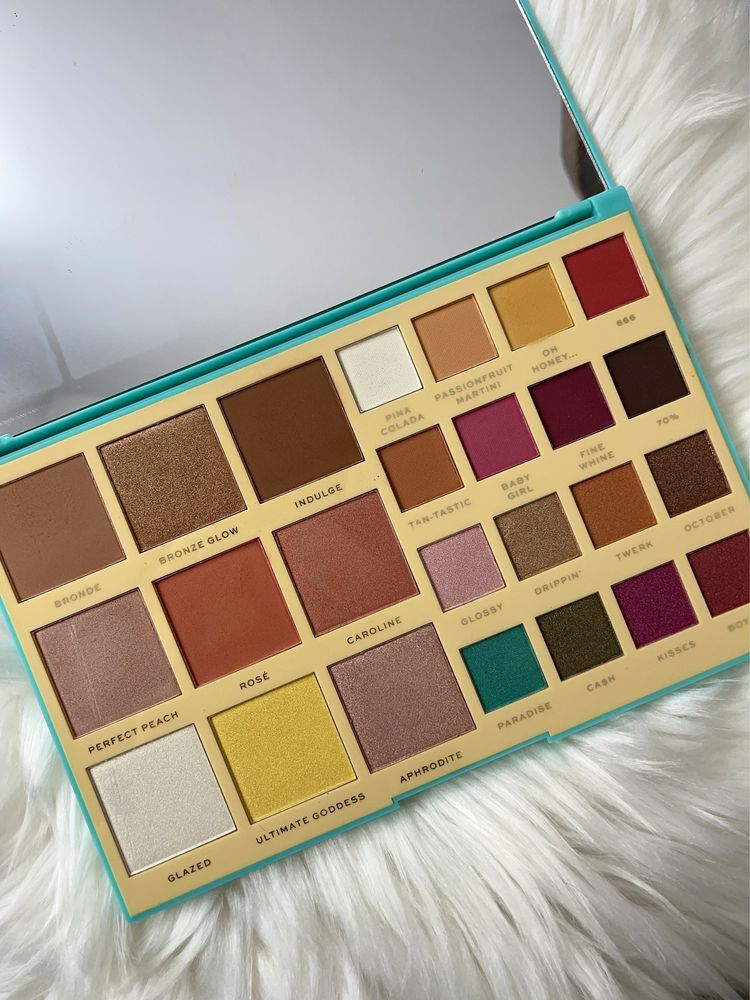 Paleta/Paletka cieni do oczu Revolution x Rachel Leary