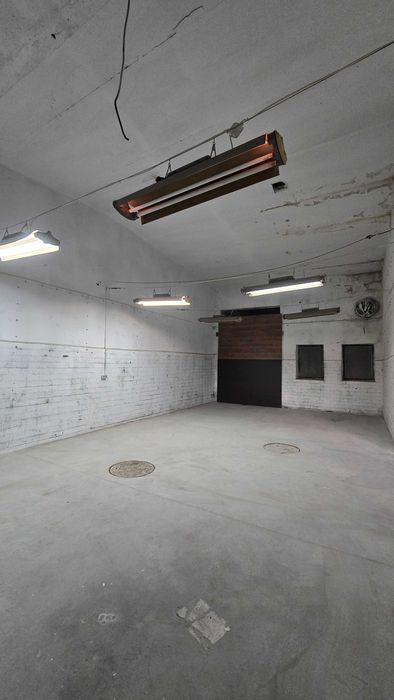 Sprzedam magazyn 370m z działką 910m, rampą rozładunkową ul. Przędzaln