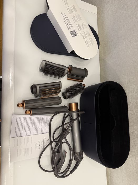 Дайсон стайлер сірий