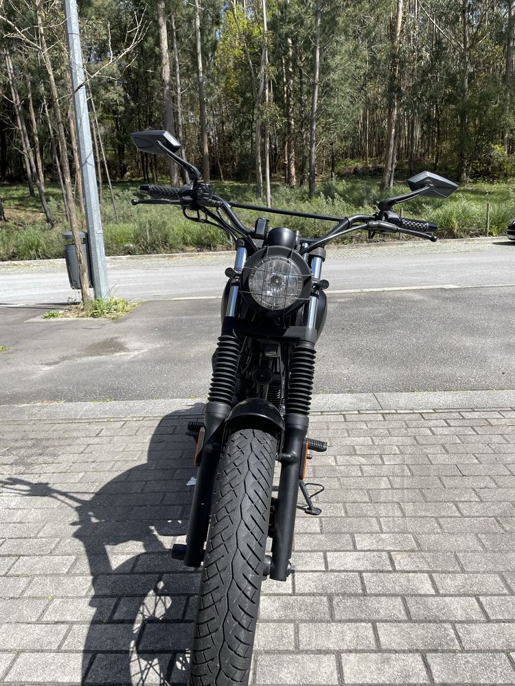 Brixton BX 125 scrambler