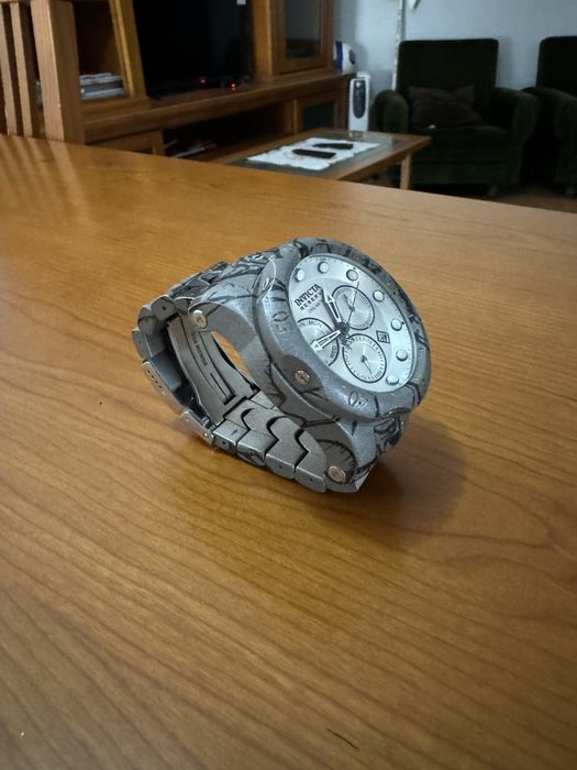 Invicta venom limited