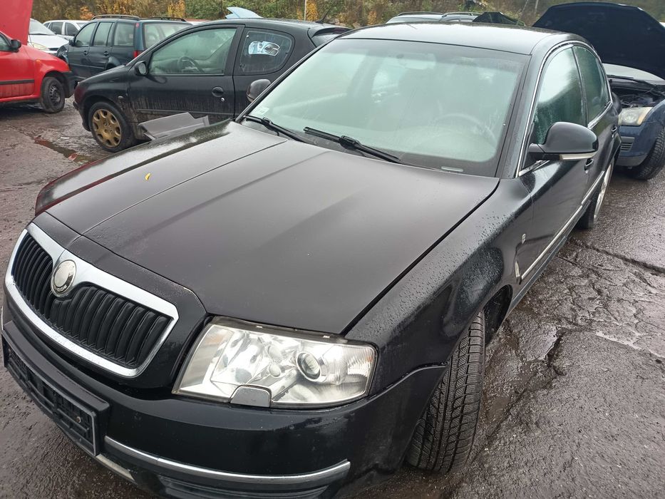 Skoda Superb I 9910 zderzak przedni FV transport/dostawa