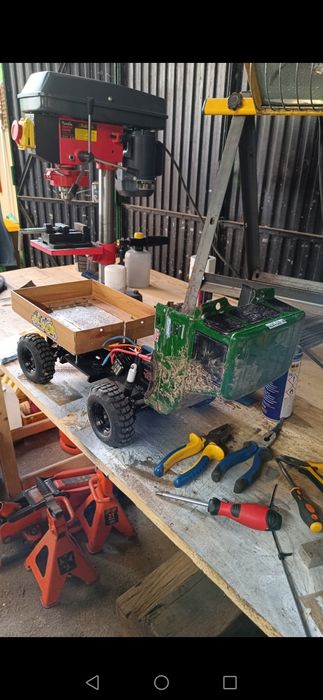 Camião Mercedes RC - Chassi Metal