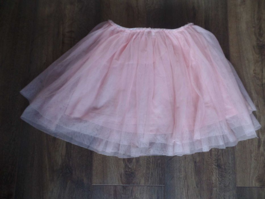 Jasno różowa tiulowa spódniczka R. 122
