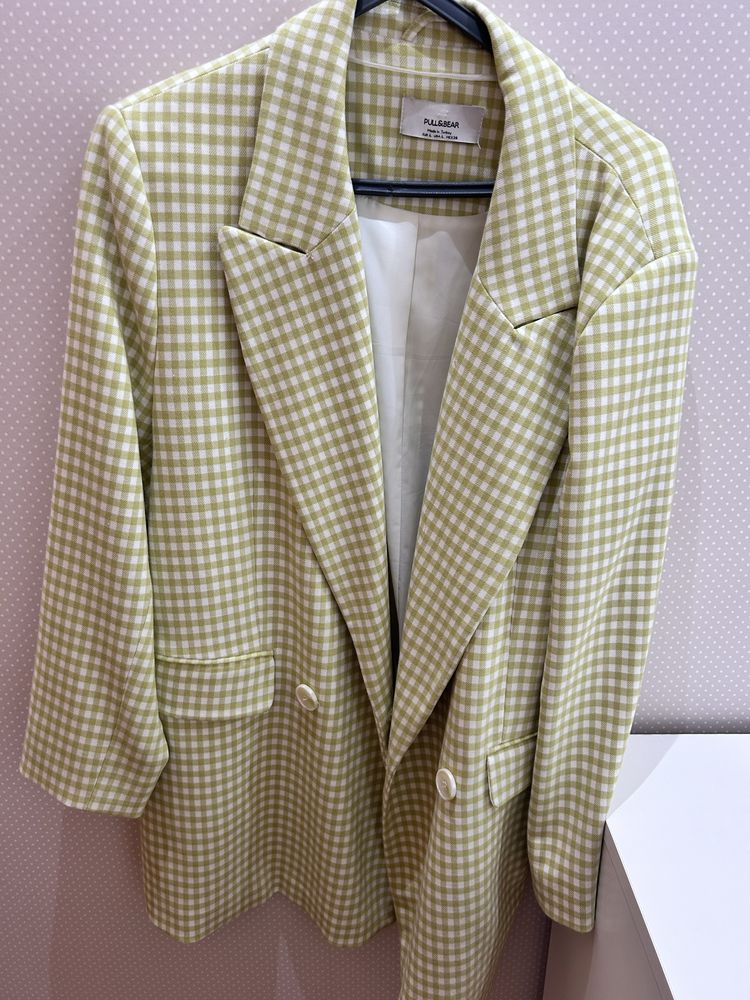 Blazer Pull and Bear tam L