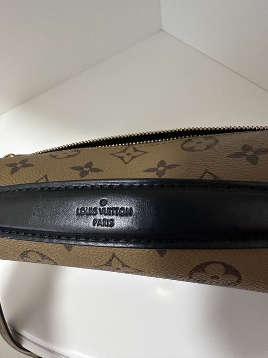 Сумка Louis Vuitton Pochette Metis Reverse