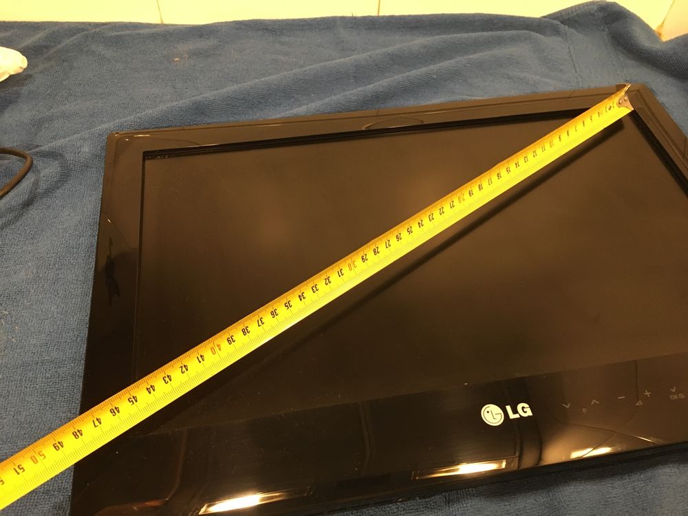 Tv lcd 47cm Lg com suporte parede