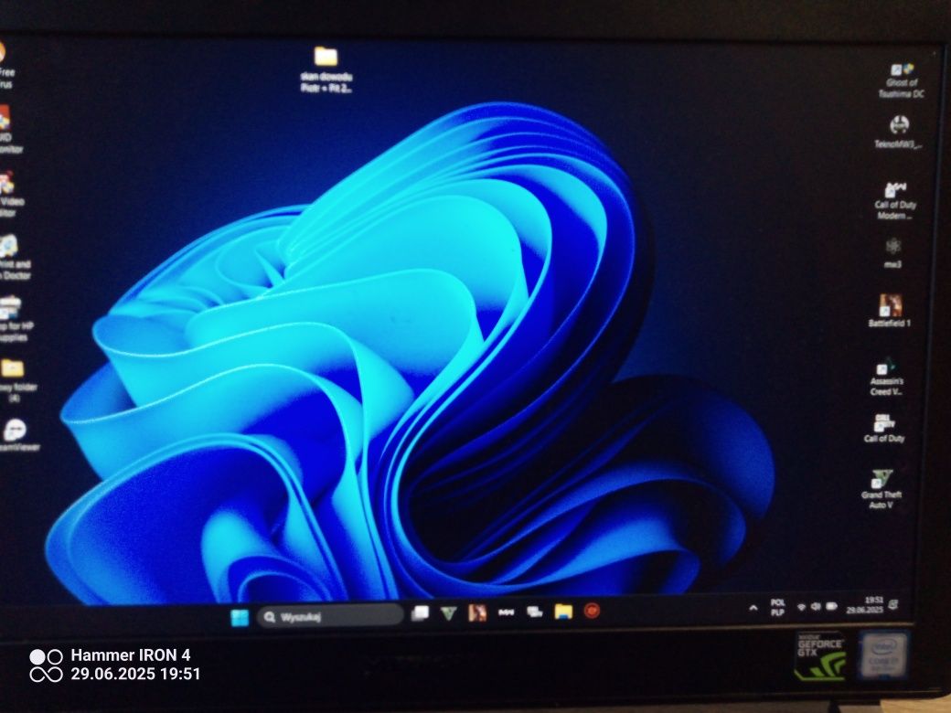 Laptop Medion Erazer do gier 15.6' napęd 24 GB ram SSD gratisy