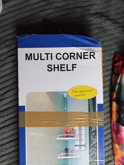 Półka narożna do  pod sufit