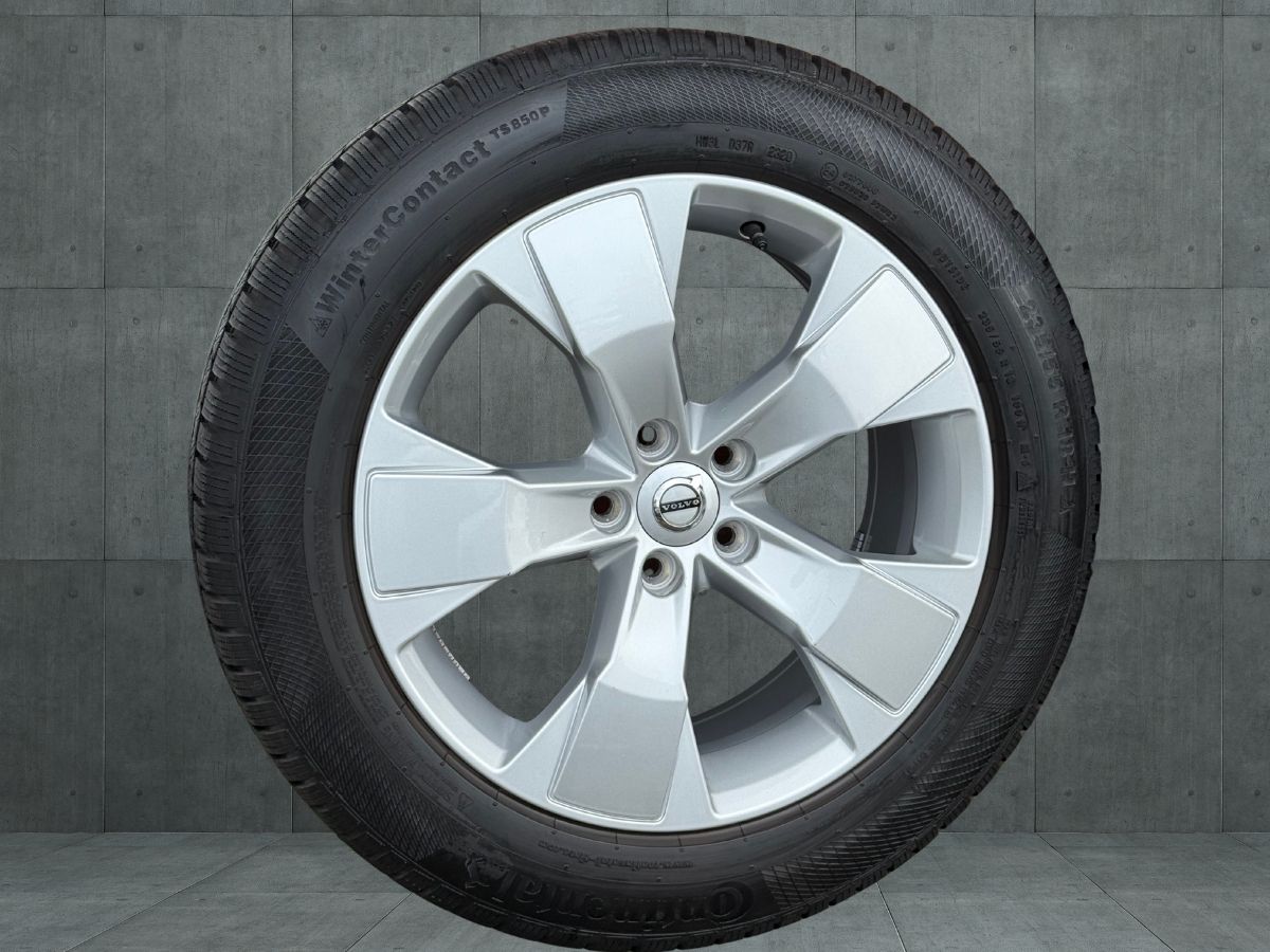 Koła felgi 5x108 R18 Volvo XC40 opony zimowe 235/55R18 Continental