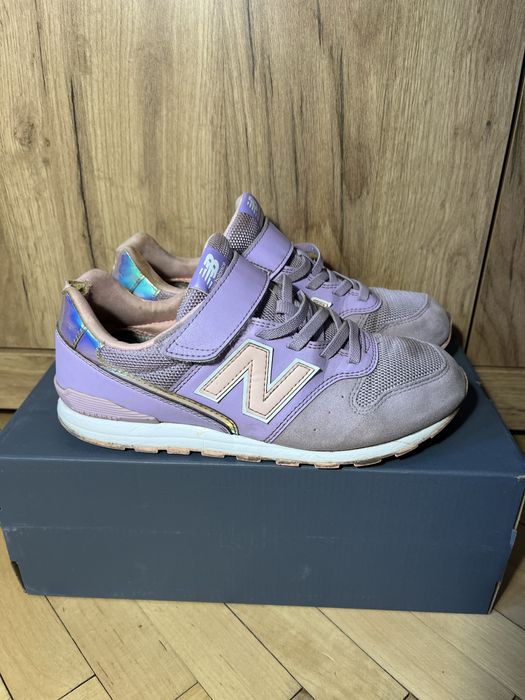 Кросівки жіночі/підліткові New Balance 996 розмір 38,5