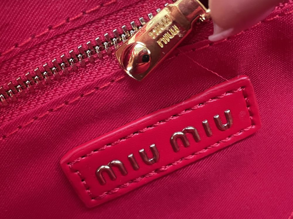 Miu Miu Arcadie Red