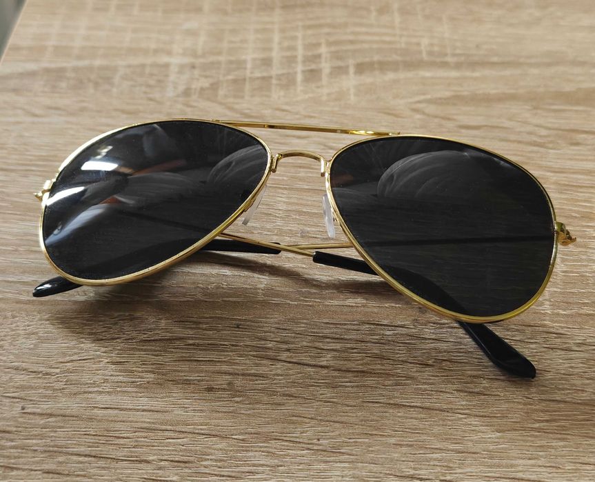 Okulary przeciwsłoneczne typu aviator pilotki