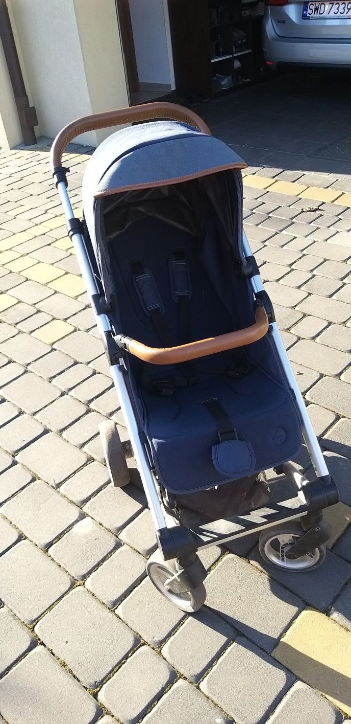 Sprzedam wózek typu spacerówka