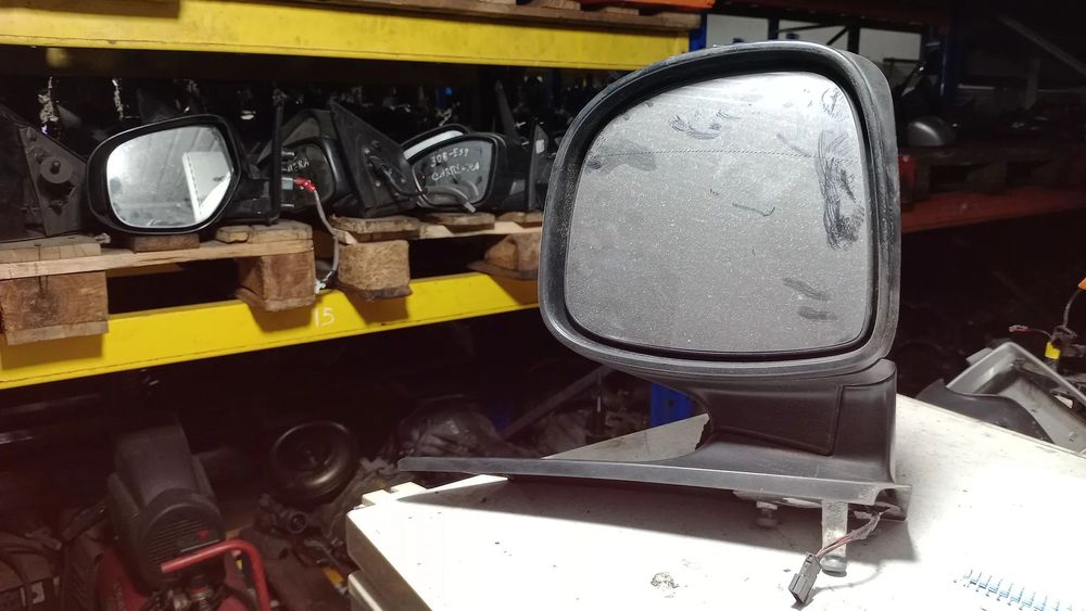 Retrovisor Mercedes Benz Direito