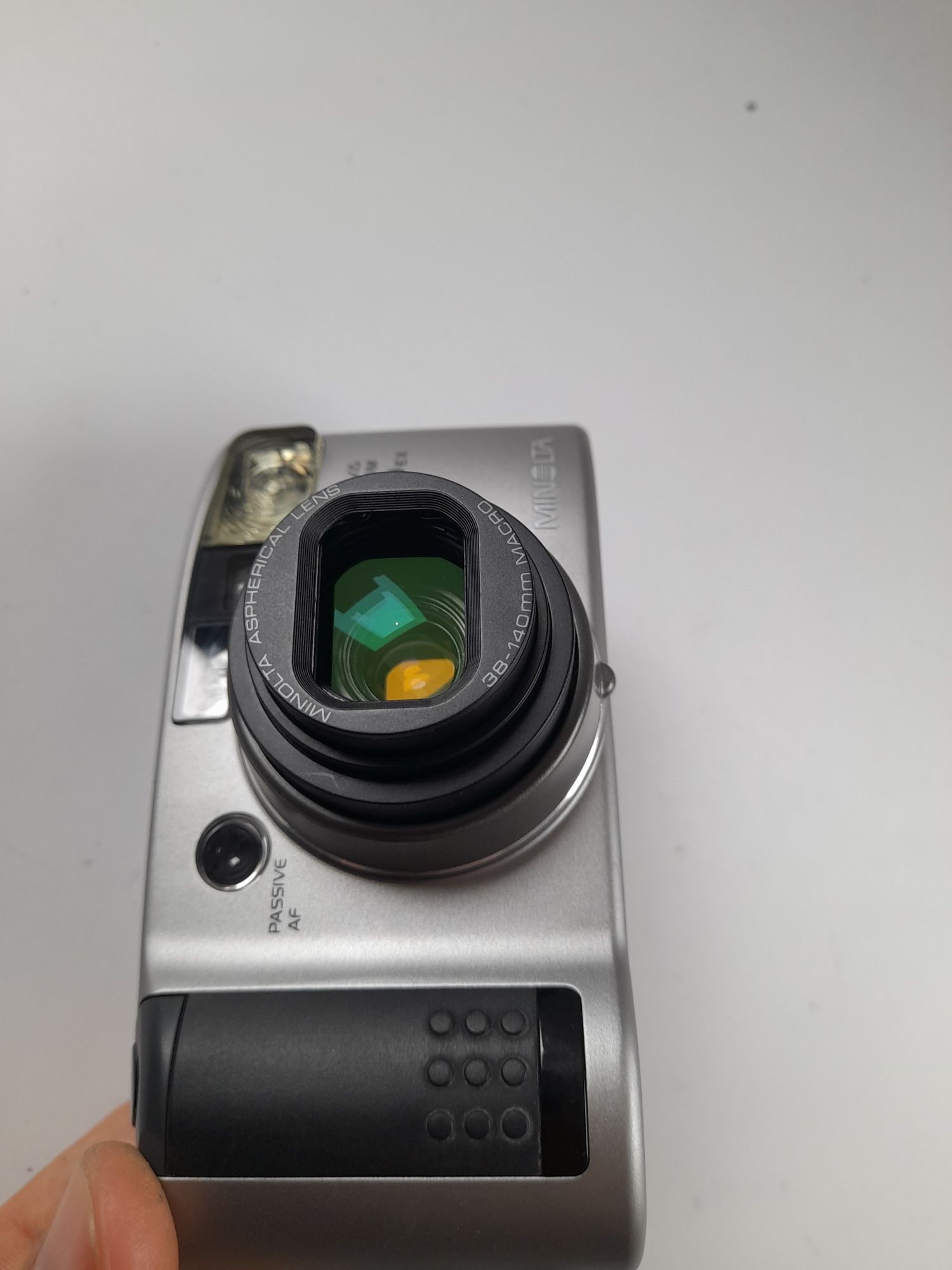 Minolta  RIVA ZOOM 140EX lens 38-140 mm macro плівковий фотоапар