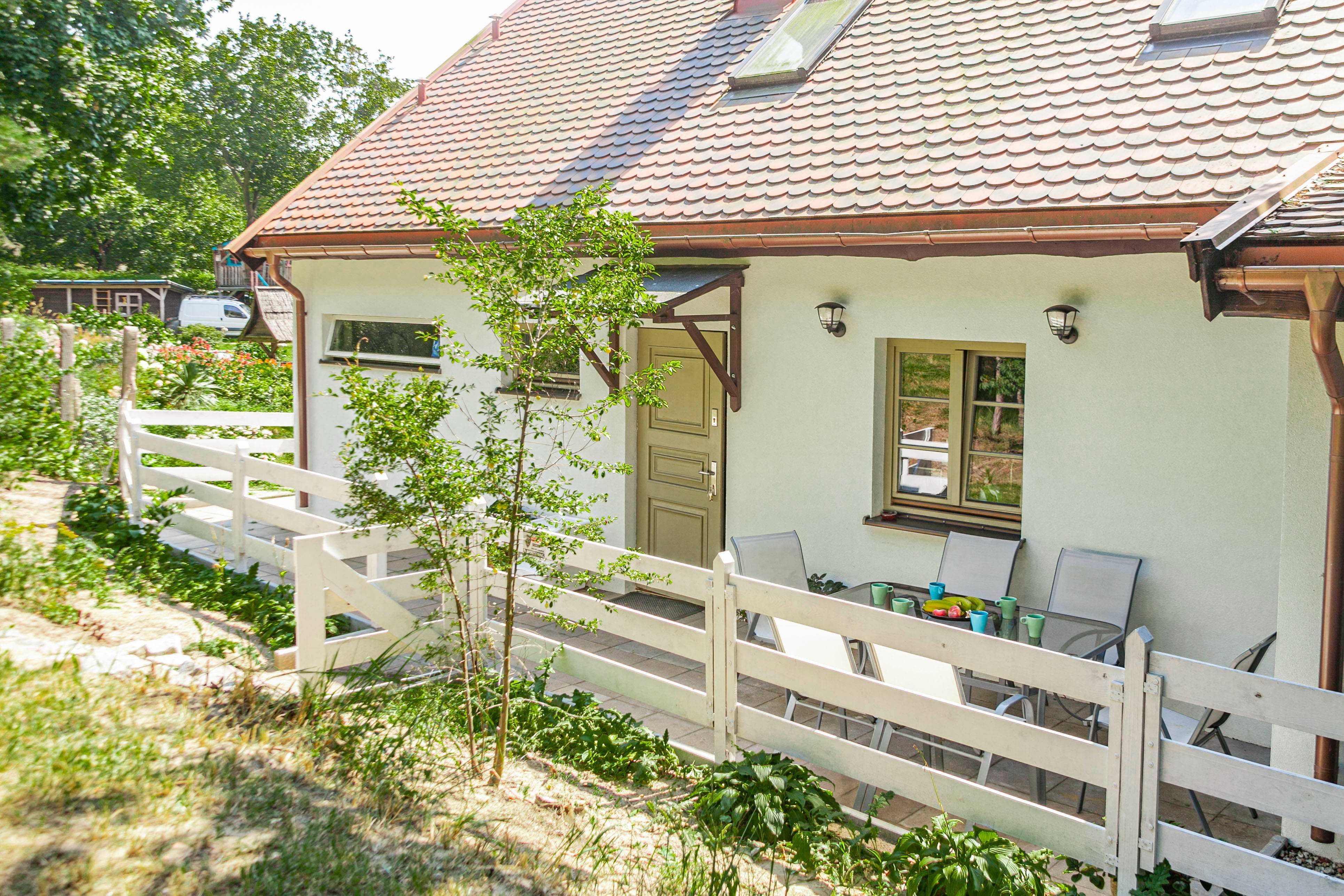 Pod grabami, pokoje z łazienkami i apartamenty,