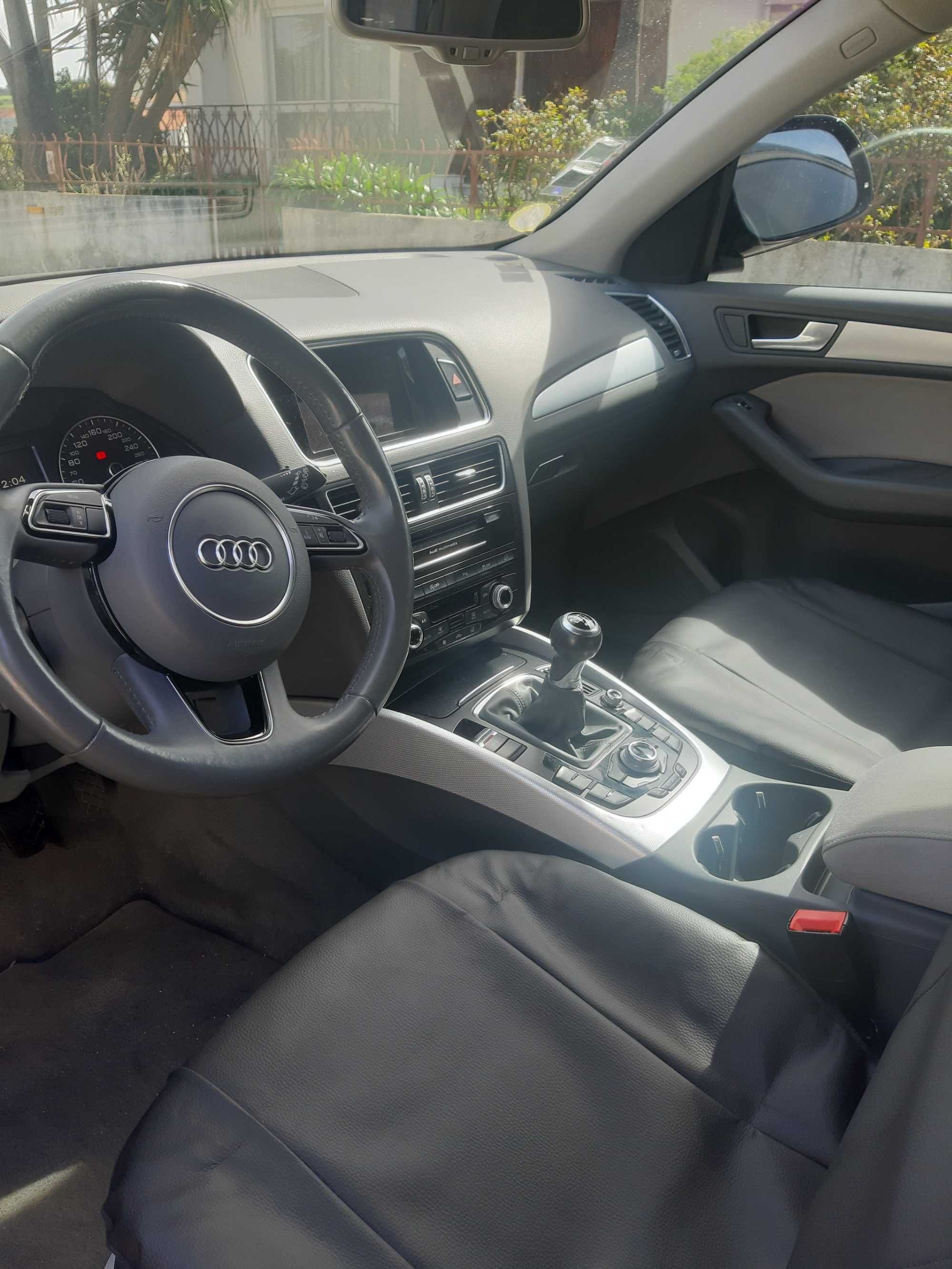 Audi Q5 ( aceito possivel troca + acerto )