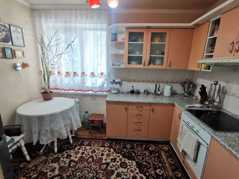 Оренда двох кімнатної квартири на масиві Незалежності