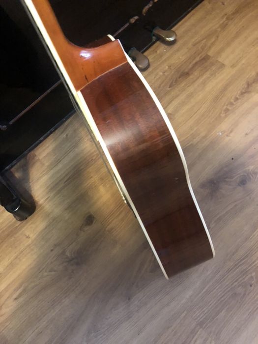 Акустична гітара Red Hill