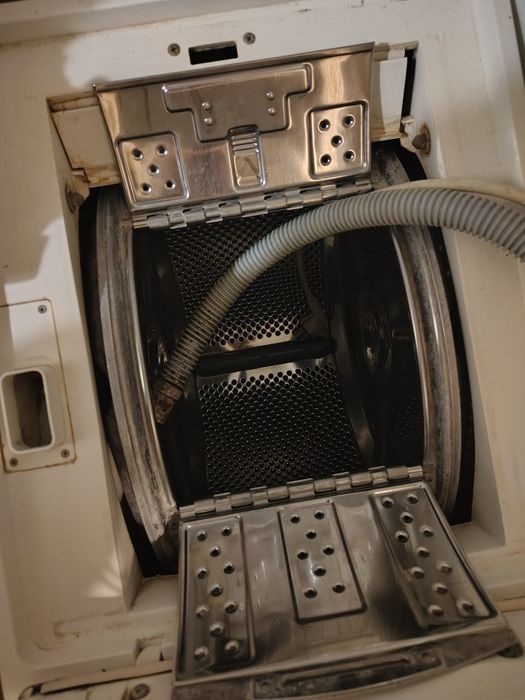 Пральна машина AEG