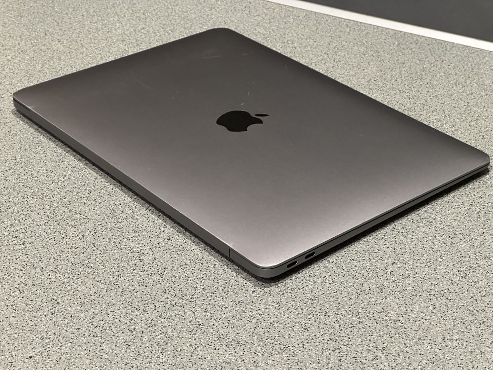 MacBook Air 2018 8/256Gb i5