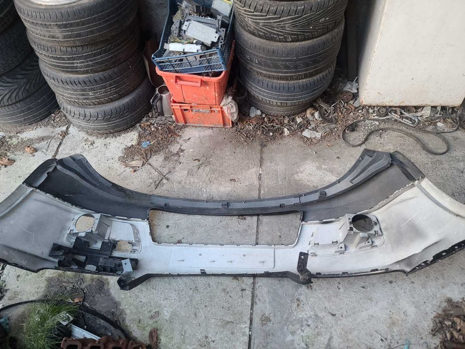 Бампер передній 3M51R17757AI Ford C-Max