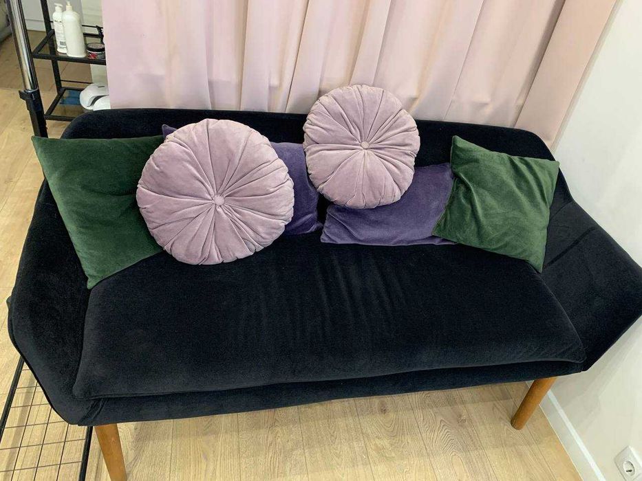 Декоративный диван