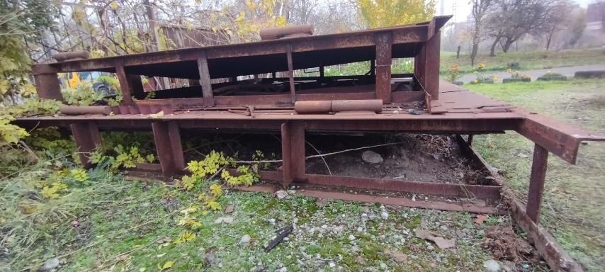 Железные ворота для гаража или бокса