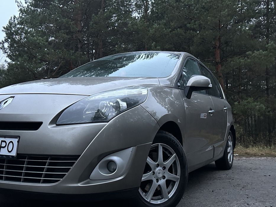 Авто в чудовому стані